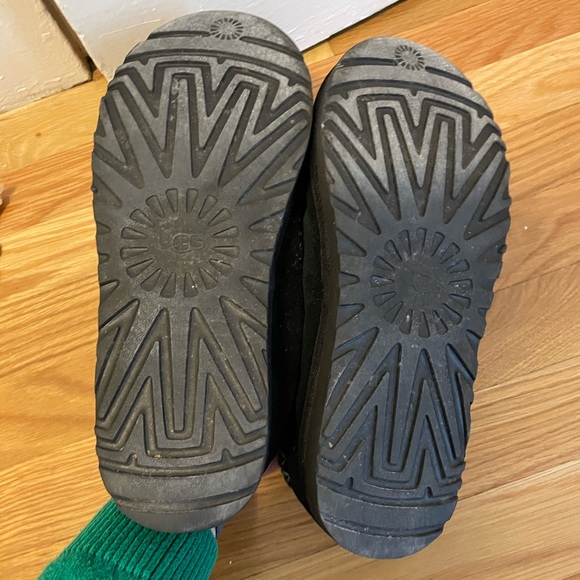 Ugg Tasman Black Slippers Size 9 - Picture 4 of 7
